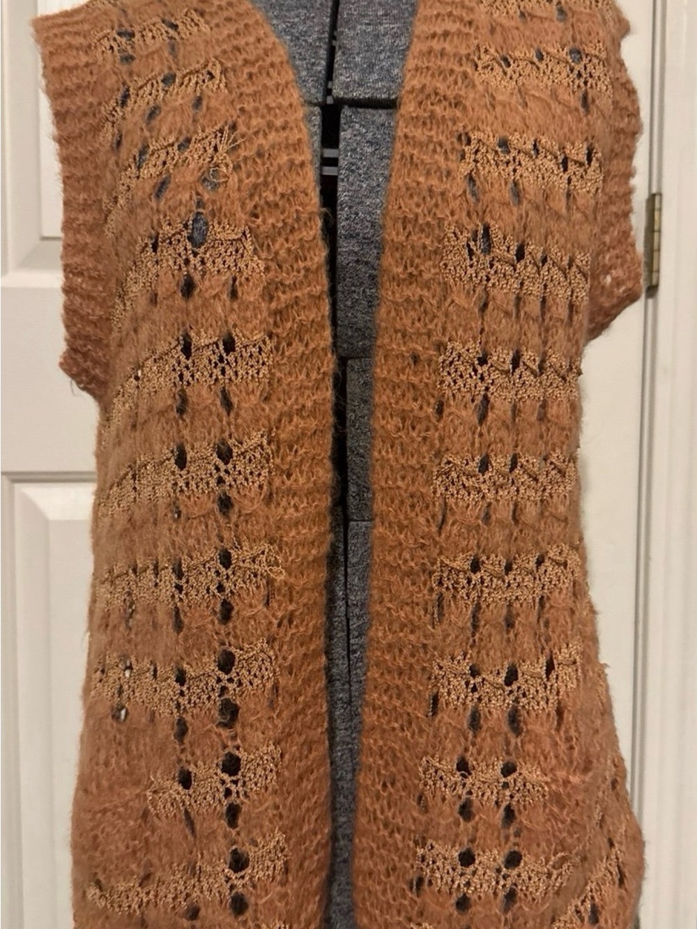 Paul Harris Women’s Open-Front Knit Cardigan Vest in Camel